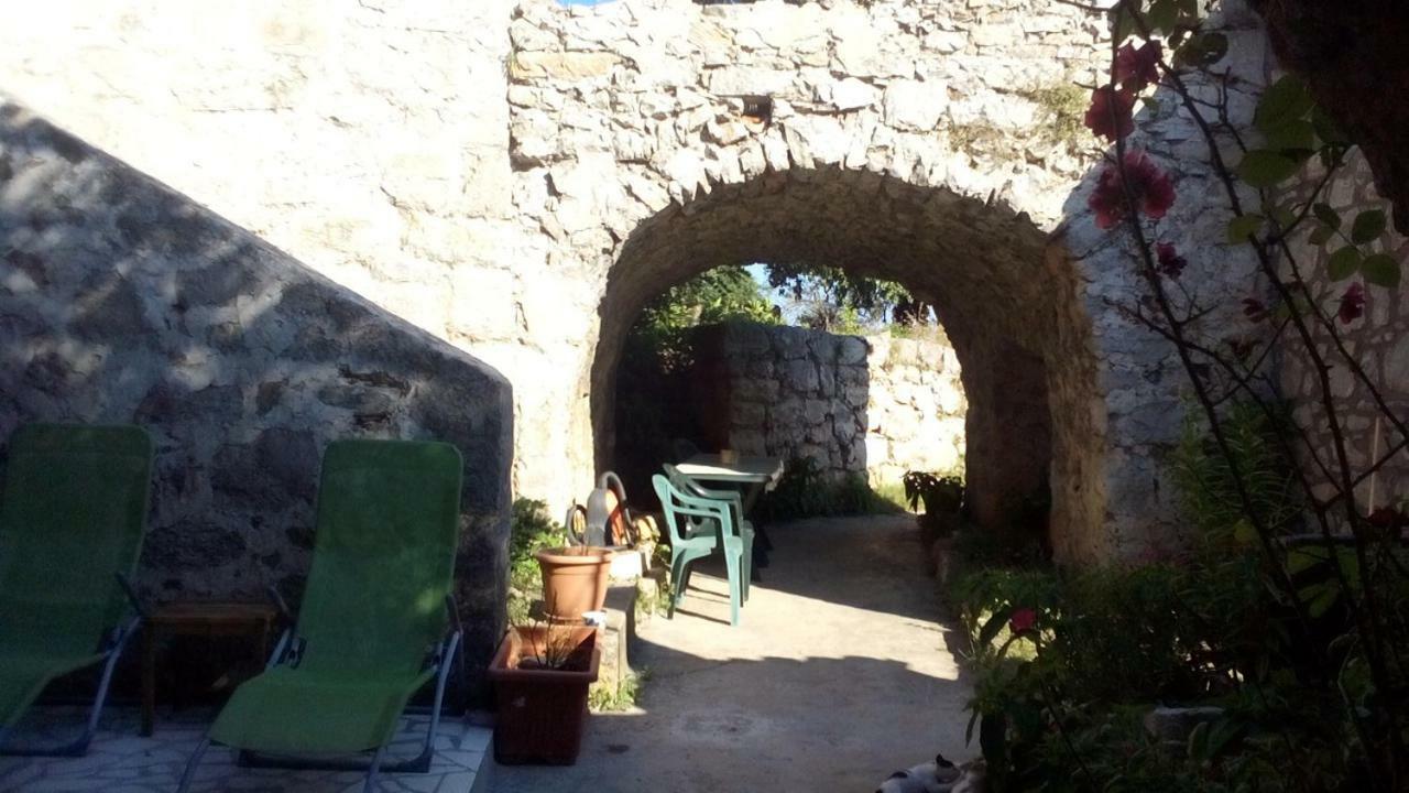 Cottage Melita The Apartment For Animal Lovers Babino Polje Kültér fotó